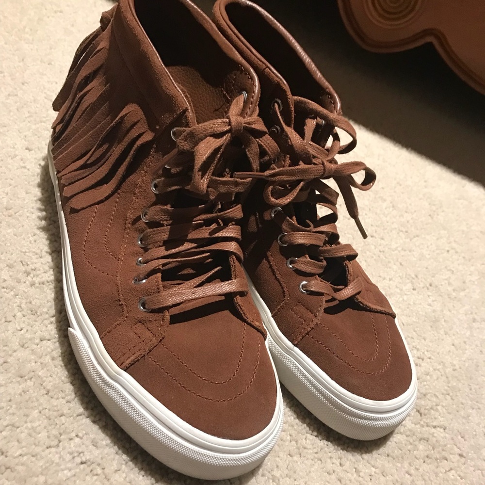 Suede Vans size 8.5. Like new!!!